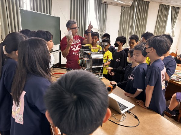 11212六年級我是咖啡人職業試探課程